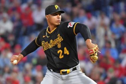 Sep 27, 2023; Philadelphia, Pennsylvania, USA; Pittsburgh Pirates starting pitcher Johan Oviedo (24) throws a pitch during the second inning against the Philadelphia Phillies at Citizens Bank Park. Mandatory Credit: Eric Hartline-USA TODAY Sports