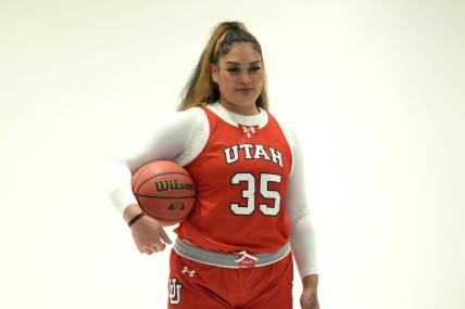 Utah Utes forward Alissa Pili (35) had a game-high 20 points on Tuesday. Mandatory Credit: Kirby Lee-USA TODAY Sports