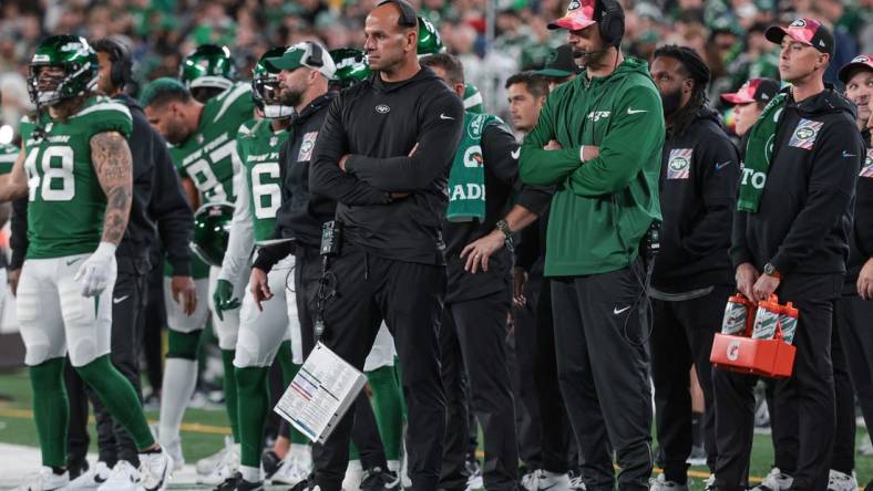 Oct 15, 2023; East Rutherford, New Jersey, USA; New York Jets head coach Robert Saleh (left) an dquarterback Aaron Rodgers (right) looks on during the second half against the Philadelphia Eagles at MetLife Stadium. Mandatory Credit: Vincent Carchietta-USA TODAY Sports