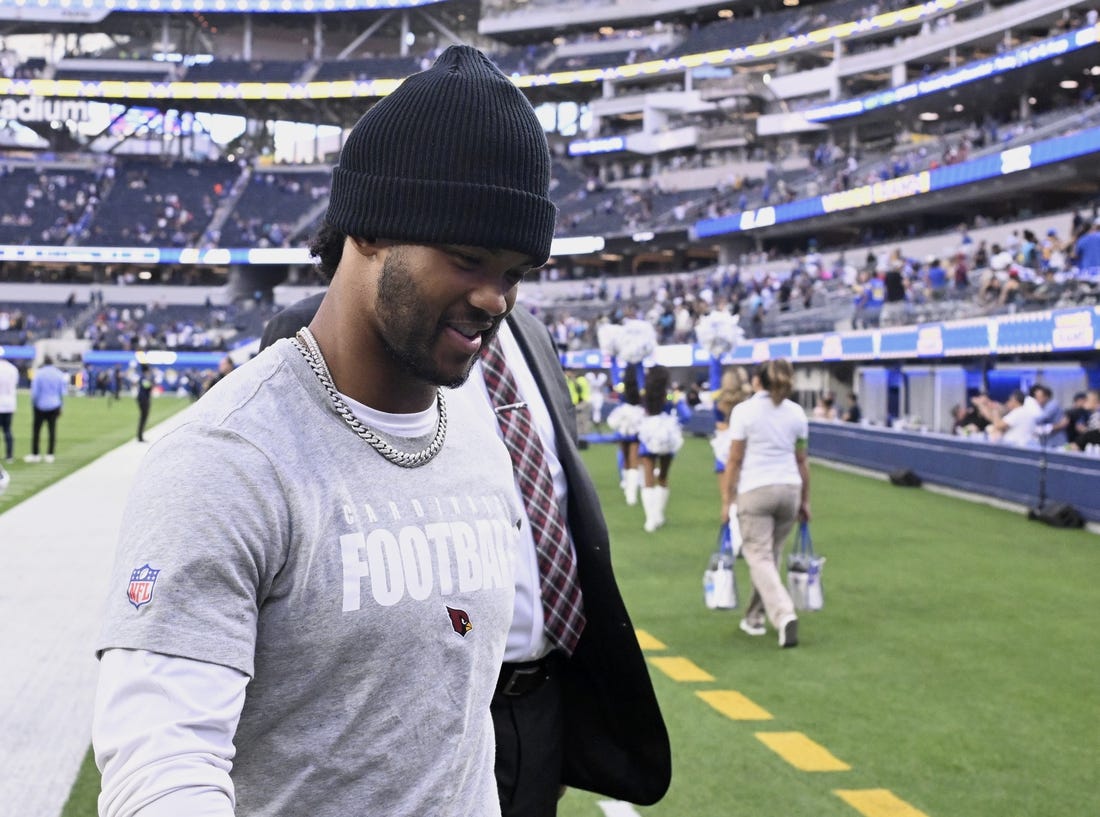 Oct 15, 2023; Inglewood, California, USA; Arizona Cardinals injured quarterback Kyler Murray walks off the field after the Los Angeles Rams defeat the Cardinals at SoFi Stadium. Mandatory Credit: Alex Gallardo-USA TODAY Sports