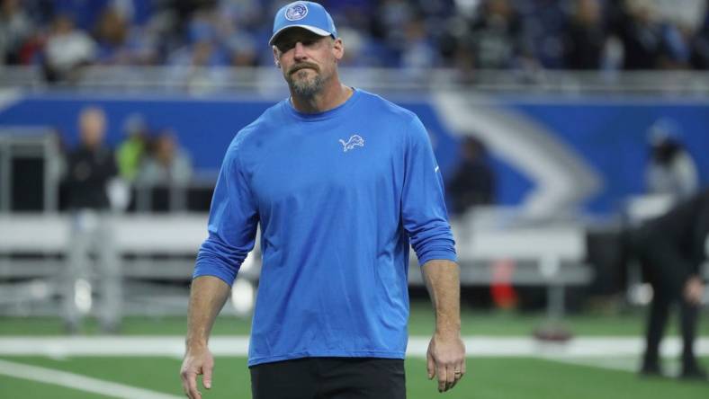 Detroit Lions head coach Dan Campbell on the field during warmups before action against the Las Vegas Raiders at Ford Field, Monday, Oct. 30, 2023.