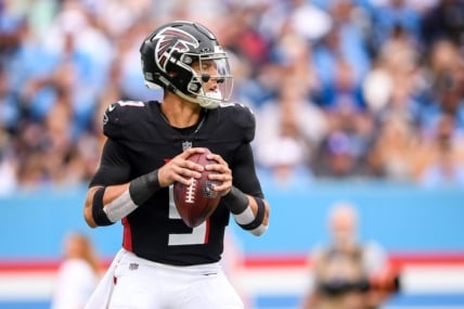 Oct 29, 2023; Nashville, Tennessee, USA;Atlanta Falcons quarterback Desmond Ridder (9) looks down field against the Tennessee Titans during the first half at Nissan Stadium. Mandatory Credit: Steve Roberts-USA TODAY Sports