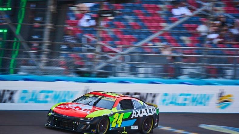 NASCAR Cup Series driver William Byron (24) crosses the line and takes pole position during qualifying on Saturday, Nov. 4, 2023, at Phoenix Raceway in Avondale. Alex Gould/Special to The Republic