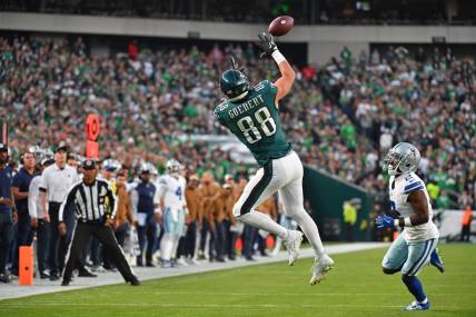 Nov 5, 2023; Philadelphia, Pennsylvania, USA; Philadelphia Eagles tight end Dallas Goedert (88) makes a catch against Dallas Cowboys cornerback Jourdan Lewis (2) during the first quarter at Lincoln Financial Field. Mandatory Credit: Eric Hartline-USA TODAY Sports