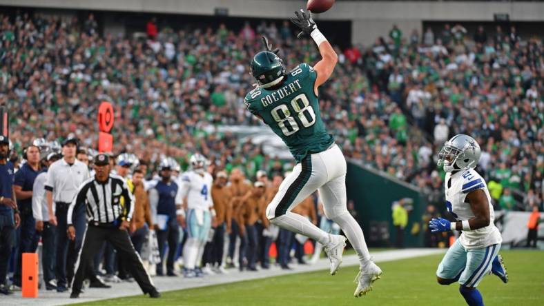 Nov 5, 2023; Philadelphia, Pennsylvania, USA; Philadelphia Eagles tight end Dallas Goedert (88) makes a catch against Dallas Cowboys cornerback Jourdan Lewis (2) during the first quarter at Lincoln Financial Field. Mandatory Credit: Eric Hartline-USA TODAY Sports