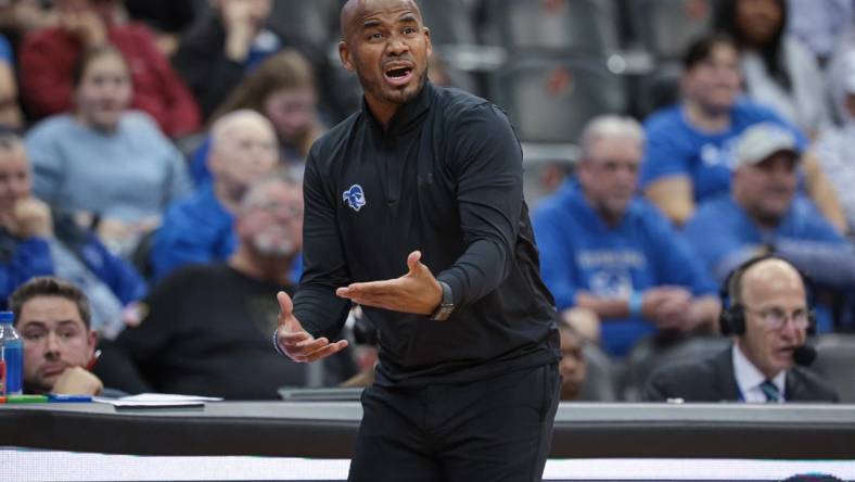 Nov 6, 2023; Newark, New Jersey, USA; Seton Hall Pirates head coach Shaheen Holloway reacts during the second half against the St. Peter's Peacocks at Prudential Center. Mandatory Credit: Vincent Carchietta-USA TODAY Sports