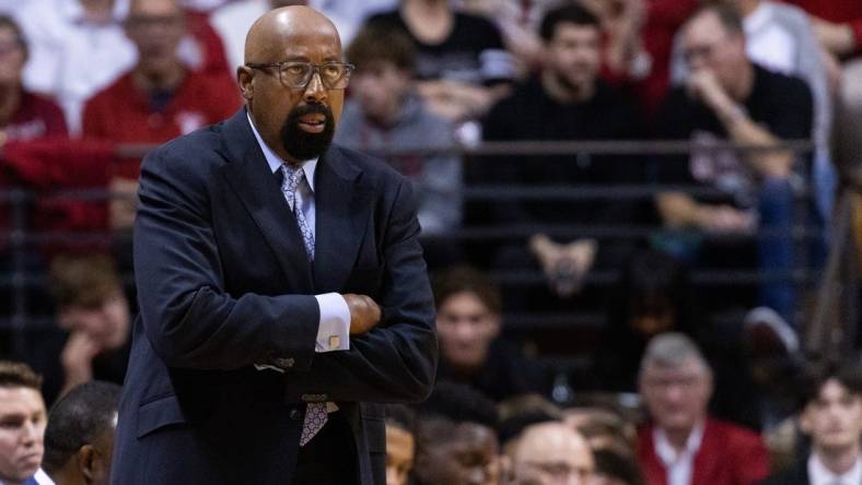 Nov 7, 2023; Bloomington, Indiana, USA; Indiana Hoosiers head coach Mike Woodson in the first half against the Florida Gulf Coast Eagles at Simon Skjodt Assembly Hall. Mandatory Credit: Trevor Ruszkowski-USA TODAY Sports