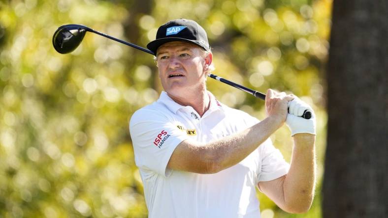 Ernie Els plays his tee shot on the third hole during round one of the Charles Schwab Cup Championship at the Phoenix Country Club on Nov. 9, 2023.