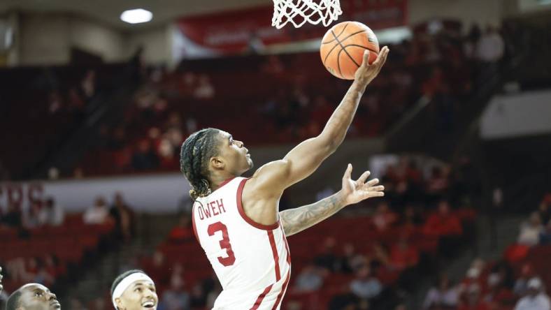 Nov 10, 2023; Norman, Oklahoma, USA; Oklahoma Sooners guard Otega Oweh (3) shoots against the Mississippi Valley State Delta Devils during the second half at Lloyd Noble Center. Mandatory Credit: Alonzo Adams-USA TODAY Sports