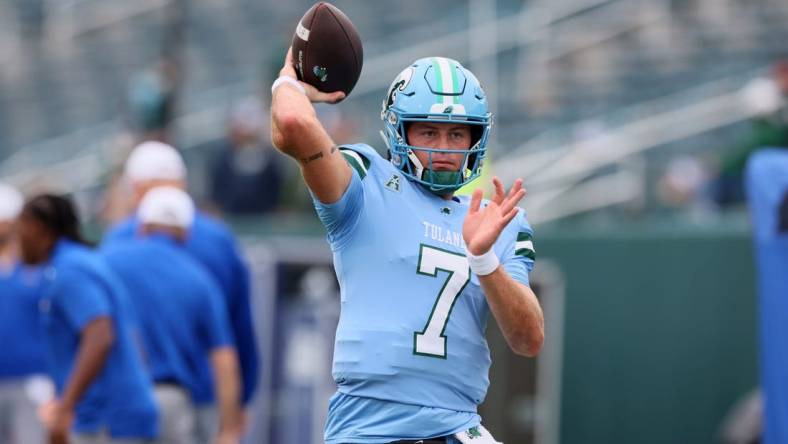 Tulane Green Wave quarterback Michael Pratt (7) warms up before their game against the Tulsa Golden Hurricanes at Yulman Stadium. Mandatory Credit: Matthew Dobbins-USA TODAY Sports