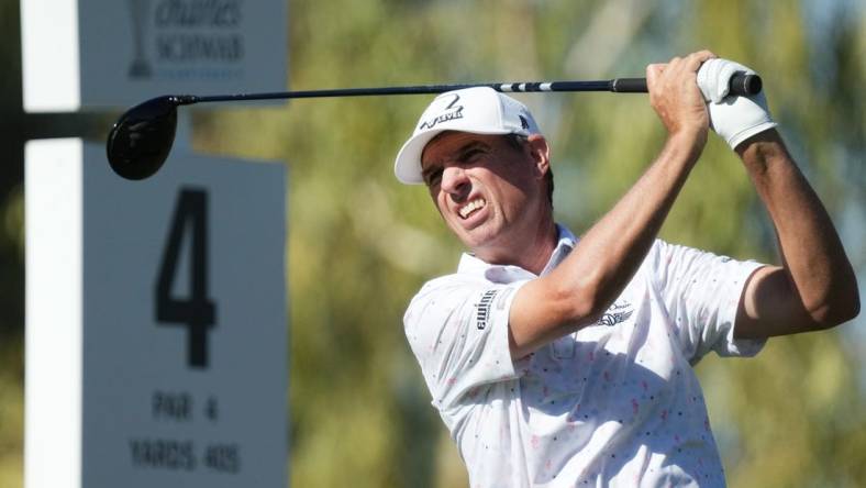 Nov 11, 2023; Phoenix, AZ, USA; Steven Alker hits a shot from the tee on the 4th hole during round 3 of the Charles Schwab Cup championship at Phoenix Country Club.