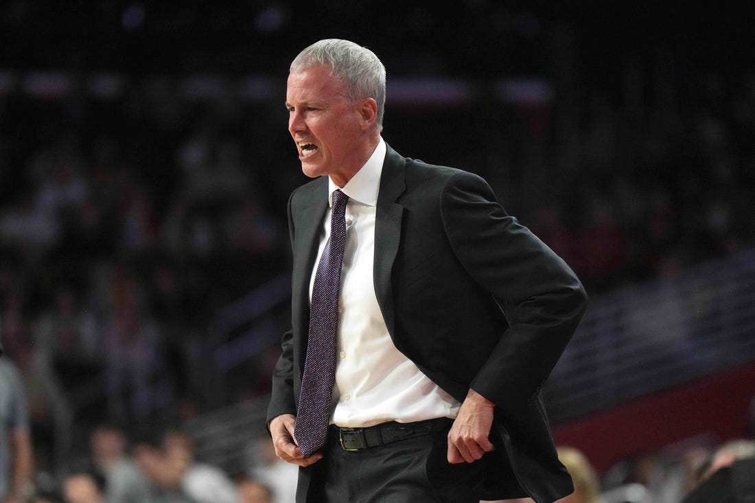 Nov 14, 2023; Los Angeles, California, USA; Southern California Trojans head coach Andy Enfield reacts against the UC Irvine Anteaters in the first half at Galen Center. Mandatory Credit: Kirby Lee-USA TODAY Sports