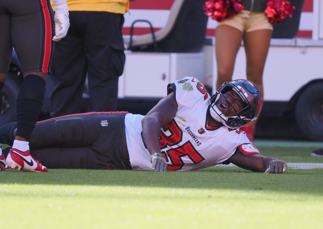 Nov 19, 2023; Santa Clara, California, USA; Tampa Bay Buccaneers cornerback Jamel Dean (35) after a play against the San Francisco 49ers during the first quarter at Levi's Stadium. Mandatory Credit: Kelley L Cox-USA TODAY Sports