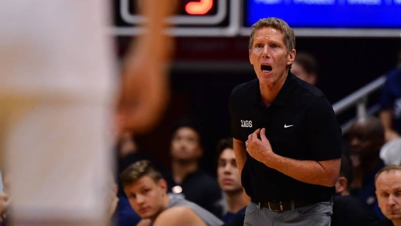 Nov 22, 2023; Honolulu, HI, USA; Gonzaga Bulldogs head coach Mark Few gives instructions to his players against the UCLA Bruins during the first period at SimpliFi Arena at Stan Sheriff Center. Mandatory Credit: Steven Erler-USA TODAY Sports