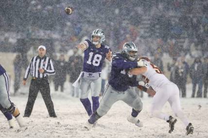 Nov 25, 2023; Manhattan, Kansas, USA; Kansas State Wildcats quarterback Will Howard (18) passes the ball during the fourth quarter against the Iowa State Cyclones at Bill Snyder Family Football Stadium. Mandatory Credit: Scott Sewell-USA TODAY Sports