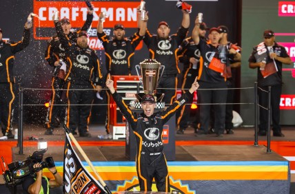 NASCAR Truck Series championship decided by complete nonsense at Phoenix
