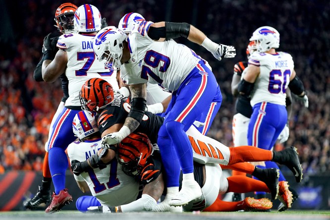 NFL: Buffalo Bills at Cincinnati Bengals