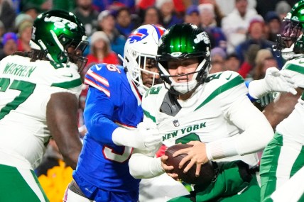 New York Jets finally bench Zach Wilson, after falling behind by 23 points in must-win game vs Buffalo Bills