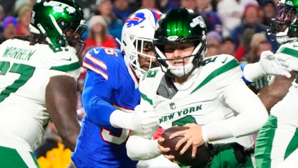 New York Jets finally bench Zach Wilson, after falling behind by 23 points in must-win game vs Buffalo Bills