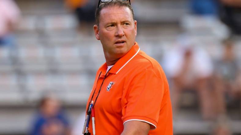 Sep 2, 2021; Knoxville, Tennessee, USA; Bowling Green Falcons head coach Scot Loeffler looks on before a game against the Tennessee Volunteers at Neyland Stadium. Mandatory Credit: Randy Sartin-USA TODAY Sports