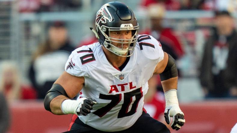 December 19, 2021; Santa Clara, California, USA; Atlanta Falcons offensive tackle Jake Matthews (70) during the second quarter against the San Francisco 49ers at Levi's Stadium. Mandatory Credit: Kyle Terada-USA TODAY Sports