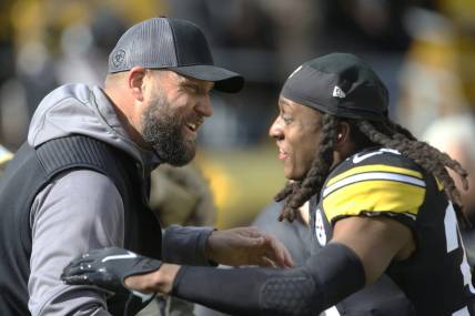 Nov 13, 2022; Pittsburgh, Pennsylvania, USA;  Pittsburgh Steelers former quarterback Ben Roethlisberger (left) greets safety Terrell Edmunds (right) before the game against the New Orleans Saints at Acrisure Stadium. Mandatory Credit: Charles LeClaire-USA TODAY Sports
