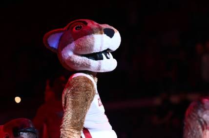 Feb 16, 2023; Pullman, Washington, USA; Washington State Cougars mascot Butch performs before a men   s basketball game against the Oregon State Beavers at Friel Court at Beasley Coliseum. Mandatory Credit: James Snook-USA TODAY Sports