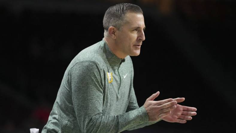 March 4, 2023; Las Vegas, NV, USA; San Francisco Dons head coach Chris Gerlufsen instructs during the second half in the quarterfinals of the WCC Basketball Championships at Orleans Arena. Mandatory Credit: Kyle Terada-USA TODAY Sports