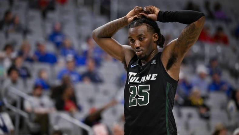 Mar 11, 2023; Fort Worth, TX, USA; Tulane Green Wave guard Jaylen Forbes (25) waits for play to resume against the Memphis Tigers during the second half at Dickies Arena. Mandatory Credit: Jerome Miron-USA TODAY Sports