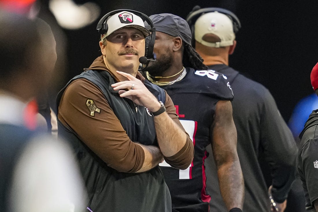 Nov 5, 2023; Atlanta, Georgia, USA; Atlanta Falcons head coach Arthur Smith on the field against the Minnesota Vikings at Mercedes-Benz Stadium. Mandatory Credit: Dale Zanine-USA TODAY Sports