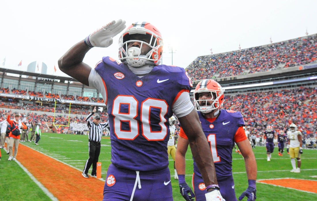 Nov 11, 2023; Clemson, South Carolina, USA; Clemson Tigers wide receiver Beaux Collins (80) salutes after scoring against the Georgia Tech Yellow Jackets during the second quarter at Memorial Stadium. Mandatory Credit: Ken Ruinard-USA TODAY Sports