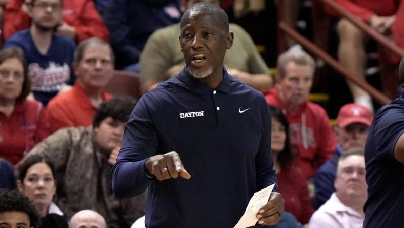 Nov 19, 2023; Charleston, SC, USA; Dayton Flyers head coach Anthony Grant talks to his players in the first half against the Houston Cougars at TD Arena. Mandatory Credit: David Yeazell-USA TODAY Sports