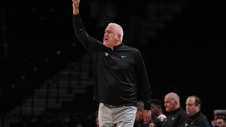 Nov 22, 2023; Brooklyn, NY, USA;  Oregon State Beavers head coach Wayne Tinkle at Barclay Center. Mandatory Credit: Wendell Cruz-USA TODAY Sports