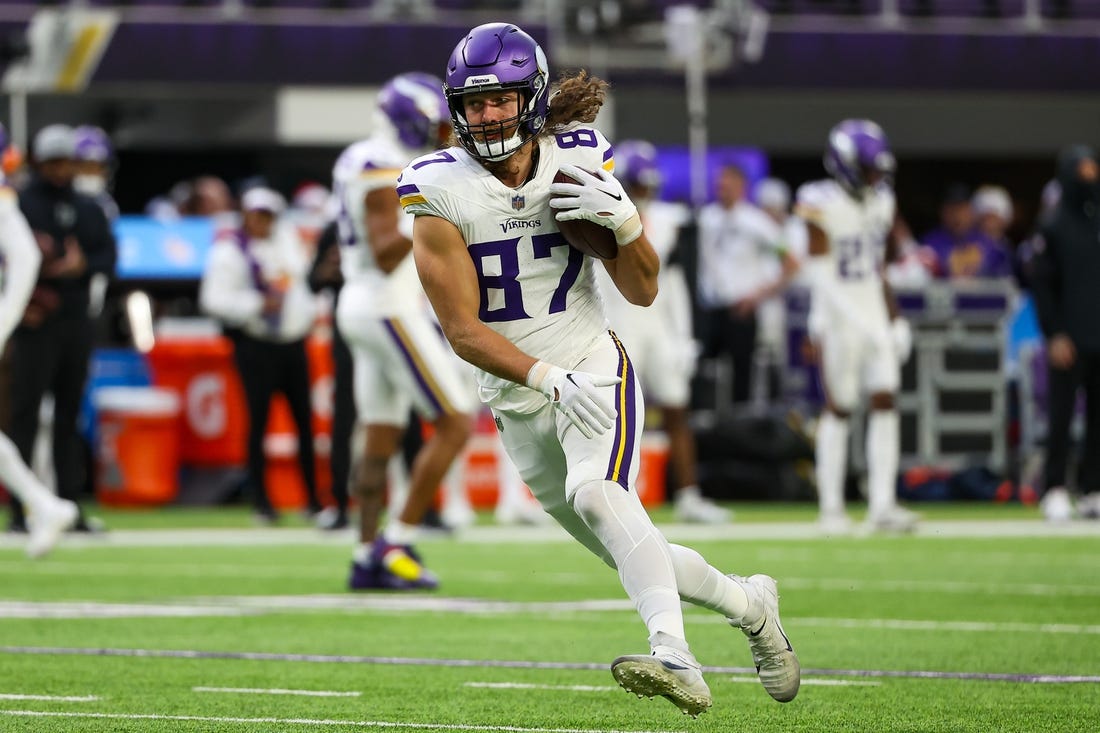 Dec 24, 2023; Minneapolis, Minnesota, USA; Minnesota Vikings tight end T.J. Hockenson (87) warms up before the game against the Detroit Lions at U.S. Bank Stadium. Mandatory Credit: Matt Krohn-USA TODAY Sports