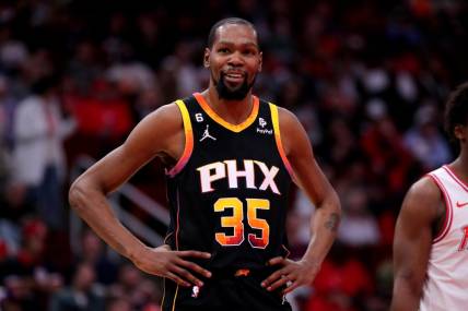 Dec 27, 2023; Houston, Texas, USA; Phoenix Suns forward Kevin Durant (35) during the first quarter against the Houston Rockets at Toyota Center. Mandatory Credit: Erik Williams-USA TODAY Sports