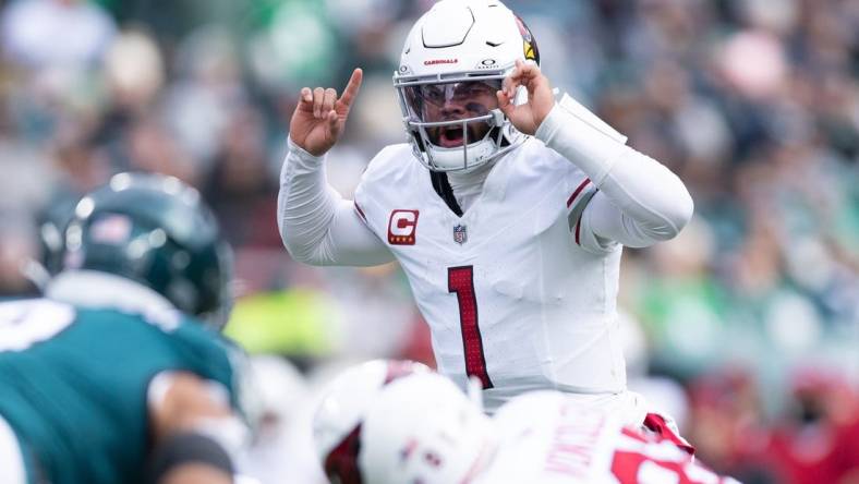 Dec 31, 2023; Philadelphia, Pennsylvania, USA; Arizona Cardinals quarterback Kyler Murray (1) calls a play at the line of scrimmage against the Philadelphia Eagles during the third quarter at Lincoln Financial Field. Mandatory Credit: Bill Streicher-USA TODAY Sports