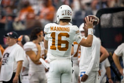 Texas Longhorns quarterback Arch Manning