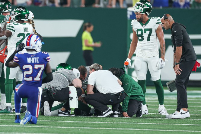 NFL quarterback injuries Aaron Rodgers