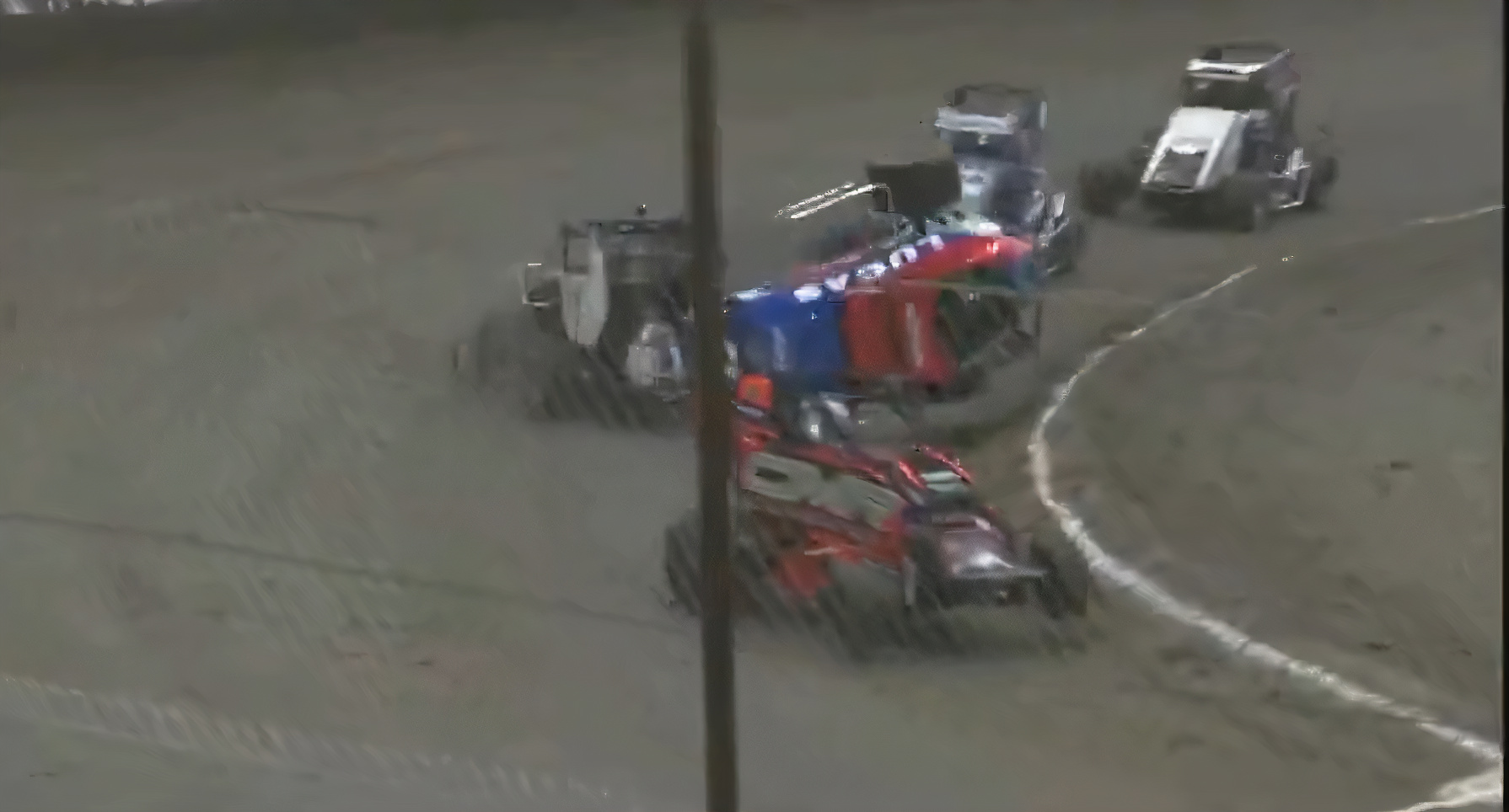 Kyle Busch flips over in Tulsa Shootout crash