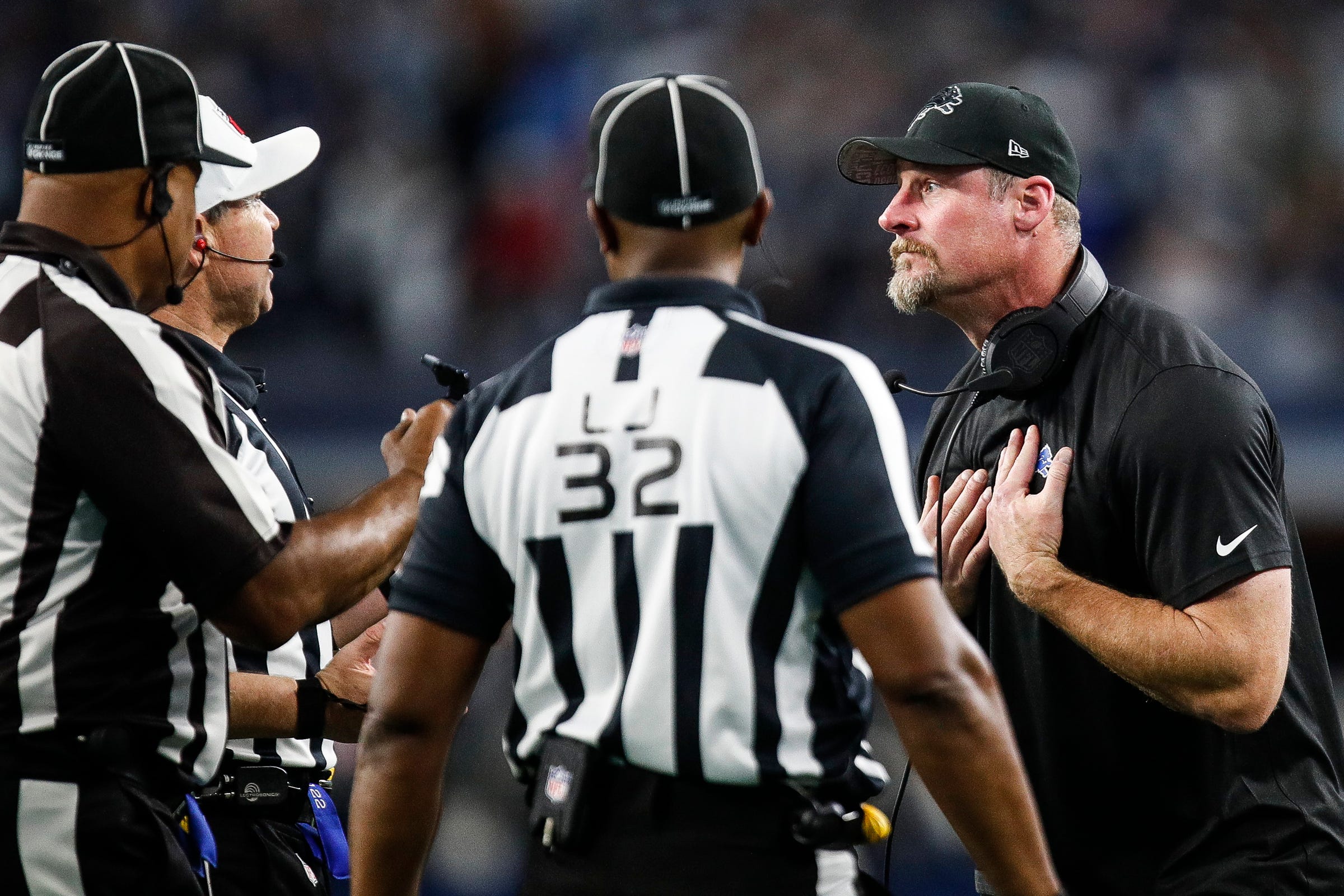 Detroit Lions' Dan Campbell against Dallas Cowboys