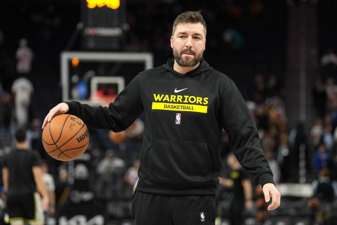 Nov 25, 2022; San Francisco, California, USA; Golden State Warriors assistant coach Dejan Milojevic before the game against the Utah Jazz at Chase Center. Mandatory Credit: Darren Yamashita-USA TODAY Sports