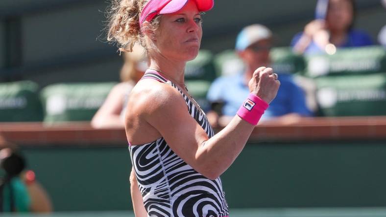 Laura Siegemund celebrates her and playing partner Beatriz Haddad Maia's win in the doubles semifinal match during the BNP Paribas Open at the Indian Wells Tennis Garden in Indian Wells, Calif., March 17, 2023.

Bnp Friday 23