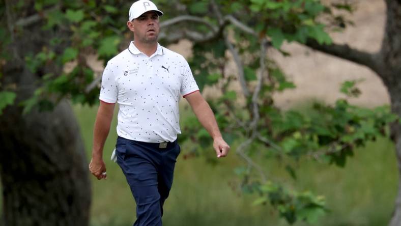 Jun 15, 2023; Los Angeles, California, USA; Gary Woodland walks on the 7th hole during the first round of the U.S. Open golf tournament at Los Angeles Country Club. Mandatory Credit: Kiyoshi Mio-USA TODAY Sports