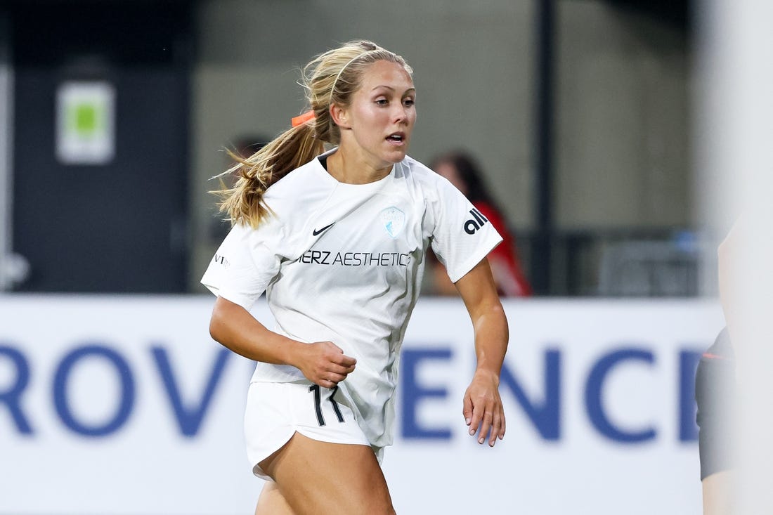 Aug 20, 2023; Portland, Oregon, USA; North Carolina Courage forward Brittany Ratcliffe (11) in action during the first half against Portland Thorns FC at Providence Park. Mandatory Credit: Soobum Im-USA TODAY Sports