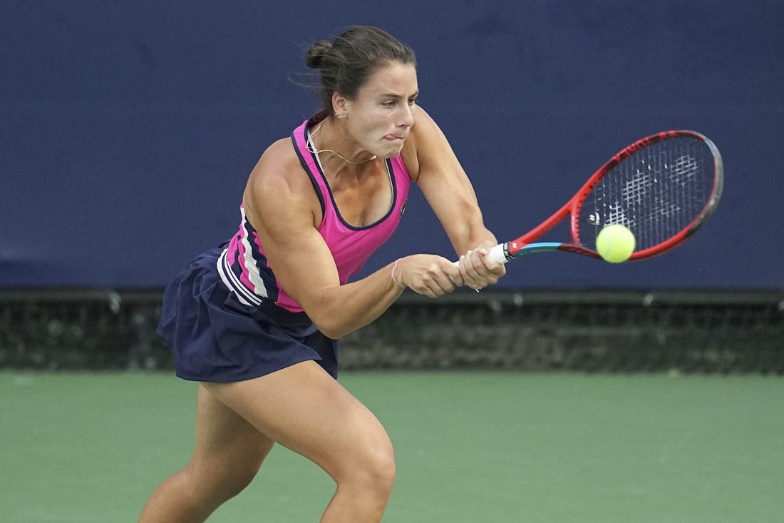 Sep 15, 2023; San Diego, CA, USA;  Emma Navarro of the United States hits a backhand against Sofia Kenin of the United States (not pictured) during the semifinals of the San Diego Open at the Barnes Tennis Center. Mandatory Credit: Ray Acevedo-USA TODAY Sports