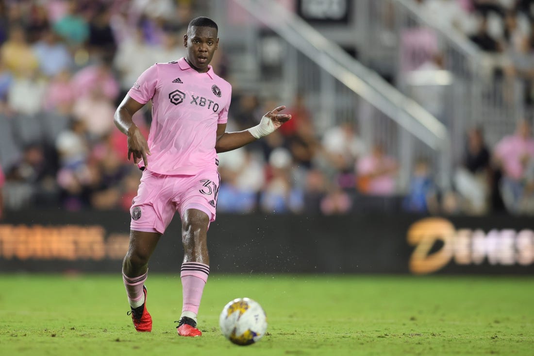 Sep 30, 2023; Fort Lauderdale, Florida, USA; Inter Miami CF defender Kamal Miller (31) passes the ball during the second half against New York City FC at DRV PNK Stadium. Mandatory Credit: Sam Navarro-USA TODAY Sports