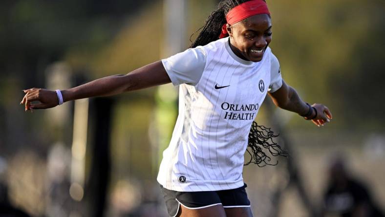 Nov 10, 2023; Del Mar, California, USA; Orlando Pride forward Messiah Bright in the NWSL Skills Challenge presented by CarMax at Surf Sports Park. Mandatory Credit: Orlando Ramirez-USA TODAY Sports