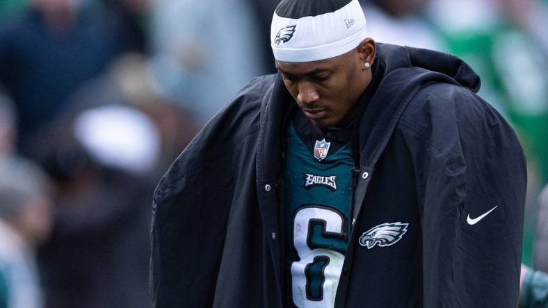 Dec 31, 2023; Philadelphia, Pennsylvania, USA; Philadelphia Eagles wide receiver DeVonta Smith (6) limps off the field after being injured during the fourth quarter against the Arizona Cardinals at Lincoln Financial Field. Mandatory Credit: Bill Streicher-USA TODAY Sports