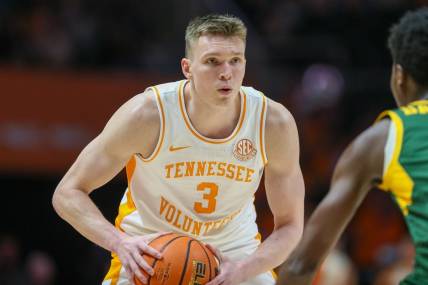 Jan 2, 2024; Knoxville, Tennessee, USA; Tennessee Volunteers guard Dalton Knecht (3) looks to pass the ball against the Norfolk State Spartans during the first half at Thompson-Boling Arena at Food City Center. Mandatory Credit: Randy Sartin-USA TODAY Sports