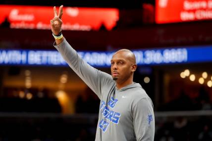 Memphis' head coach Penny Hardaway signals to his team during the game between the University of Texas at San Antonio and the University of Memphis at FedExForum in Memphis, Tenn., on Wednesday, January 10, 2024.